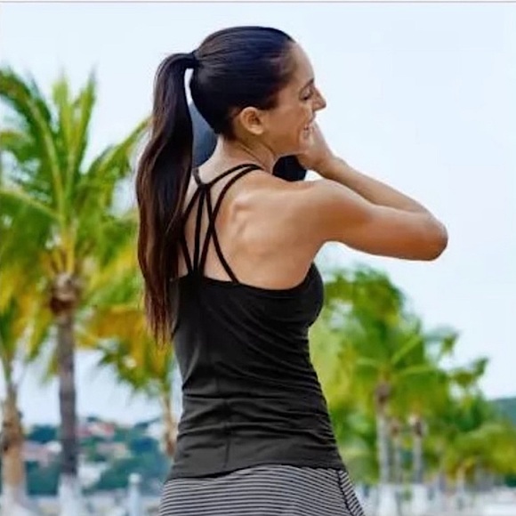 ATHLETA- Empowerment 2 tank in black- Size S - Picture 2 of 9